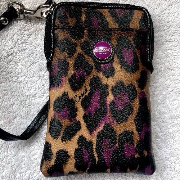 COACH Leopard Print Wristlet - Picture 1 of 4